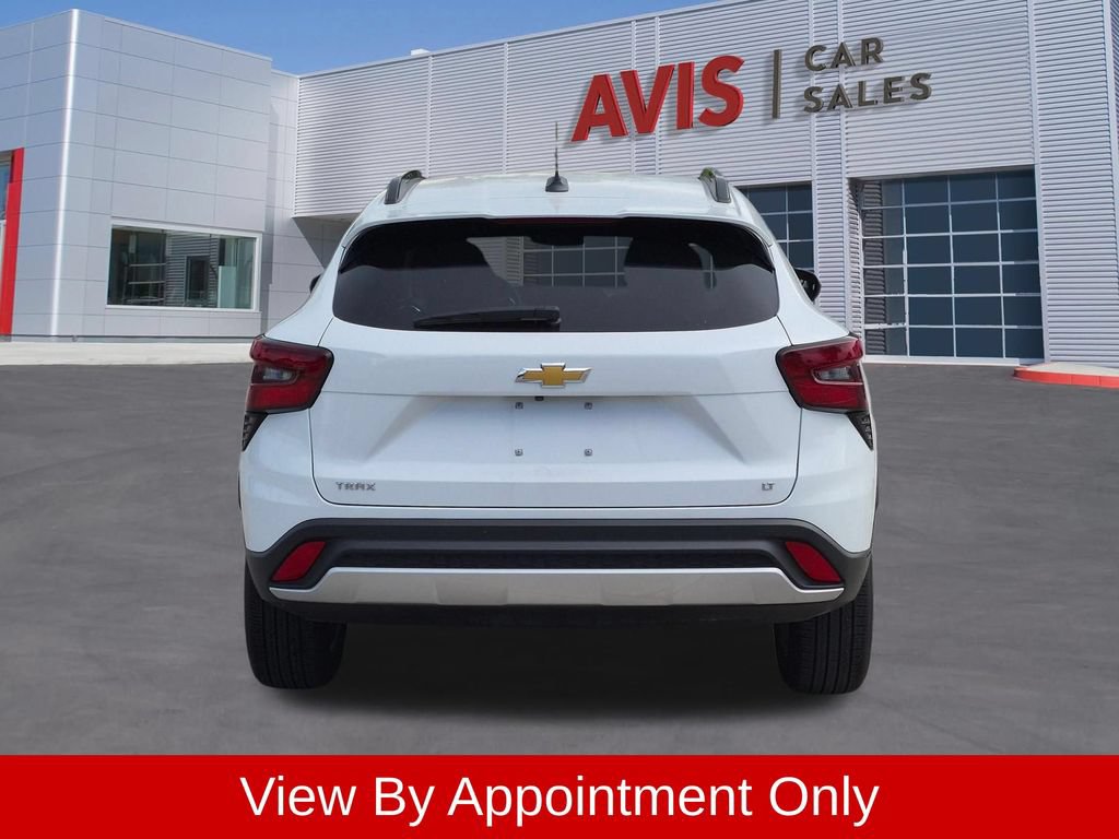 Used 2025 Chevrolet Trax LT w/ LT Convenience Package FWD image 7