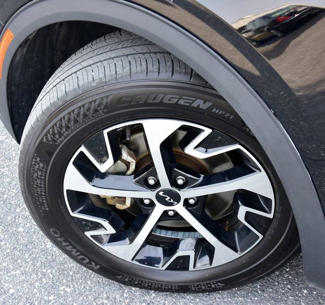 Certified 2023 Kia Sportage EX image 30