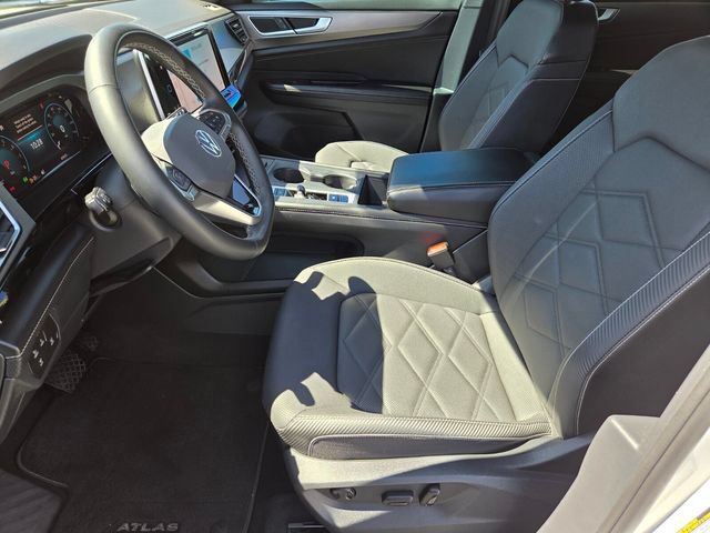 Used 2024 Volkswagen Atlas Cross Sport SE FWD image 9
