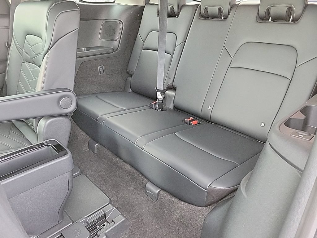 Used 2023 Nissan Pathfinder Platinum AWD/4WD image 15