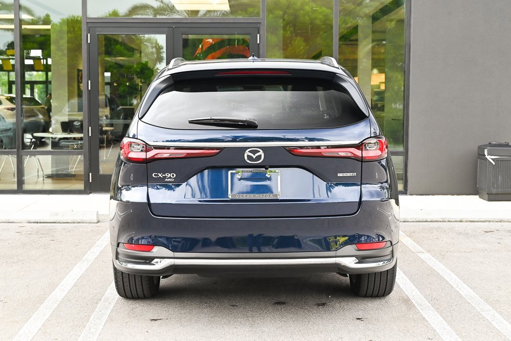 Certified 2025 MAZDA CX-90 3.3 Turbo w/ Premium Plus Pkg image 5