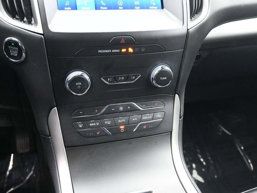 Used 2020 Ford Edge SEL w/ Convenience Package image 19