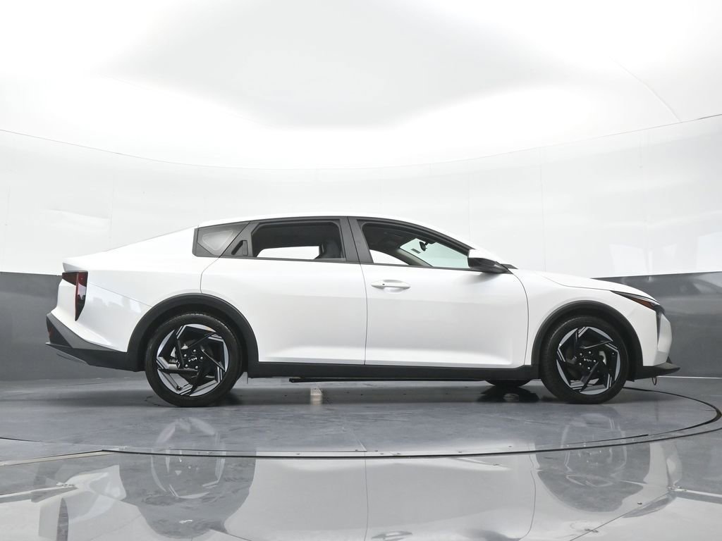 Used 2025 Kia K4 EX FWD image 60