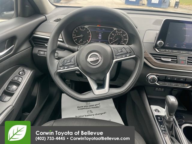Used 2024 Nissan Altima 2.5 SV image 21