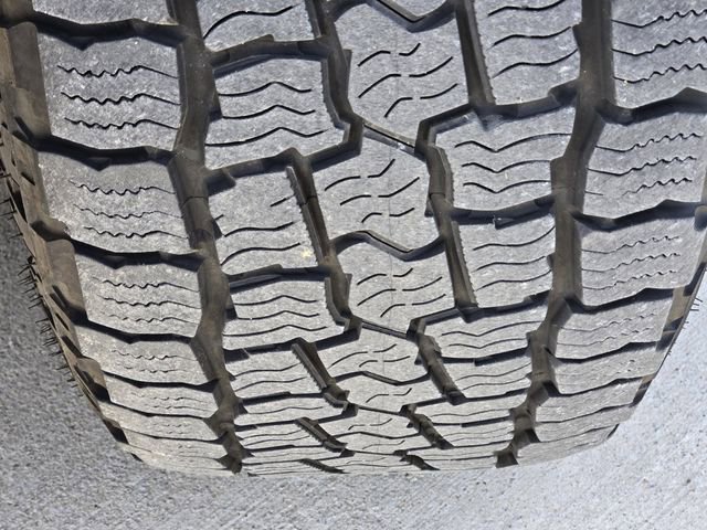 Used 2022 Ford F150 Lariat image 12