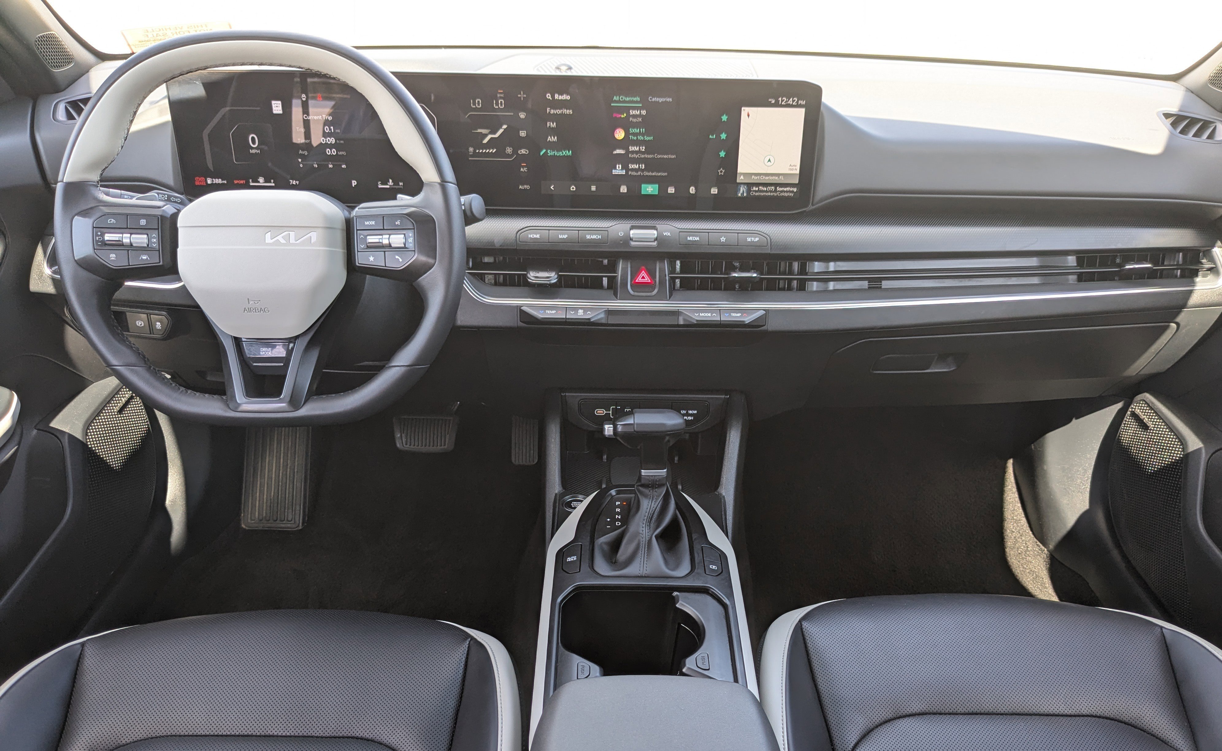 Certified 2025 Kia K4 GT-Line w/ GT-Line Premium Package image 18