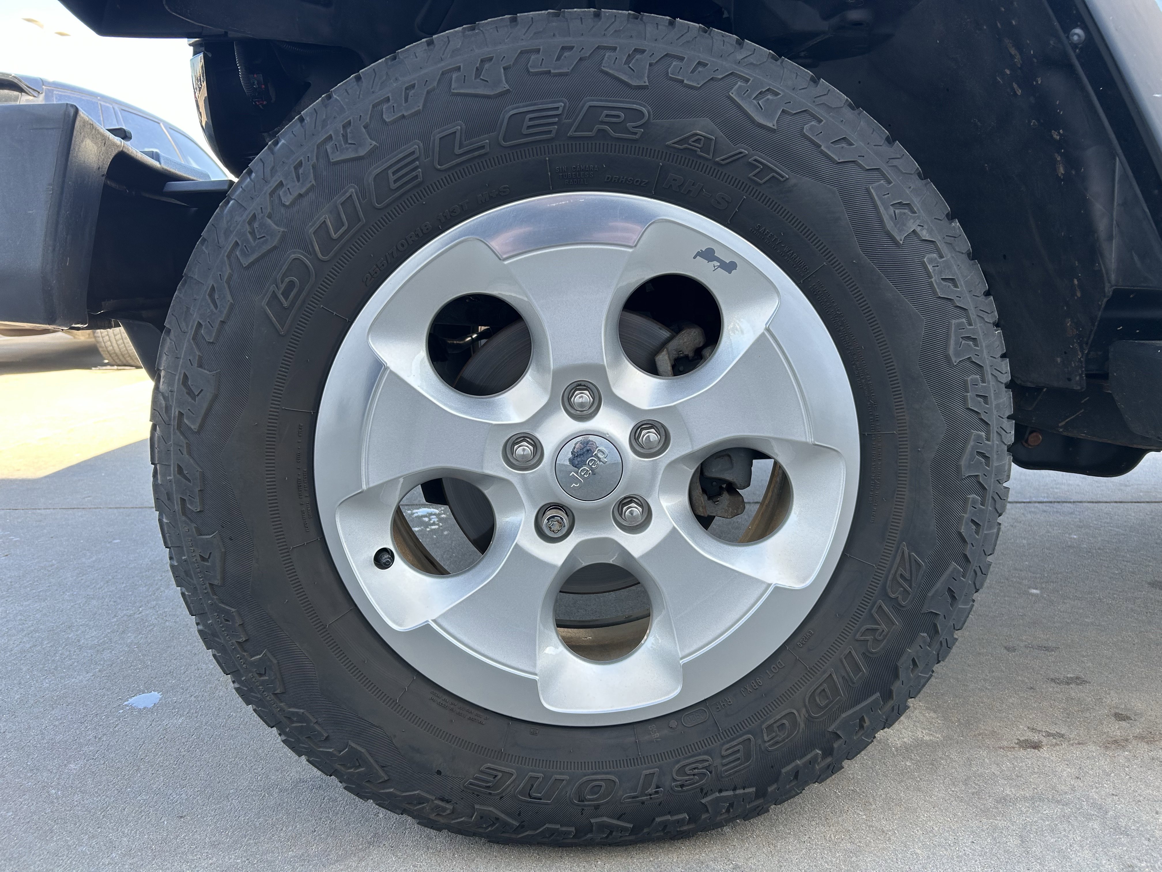 Used 2013 Jeep Wrangler Sahara w/ Dual Top Group image 12