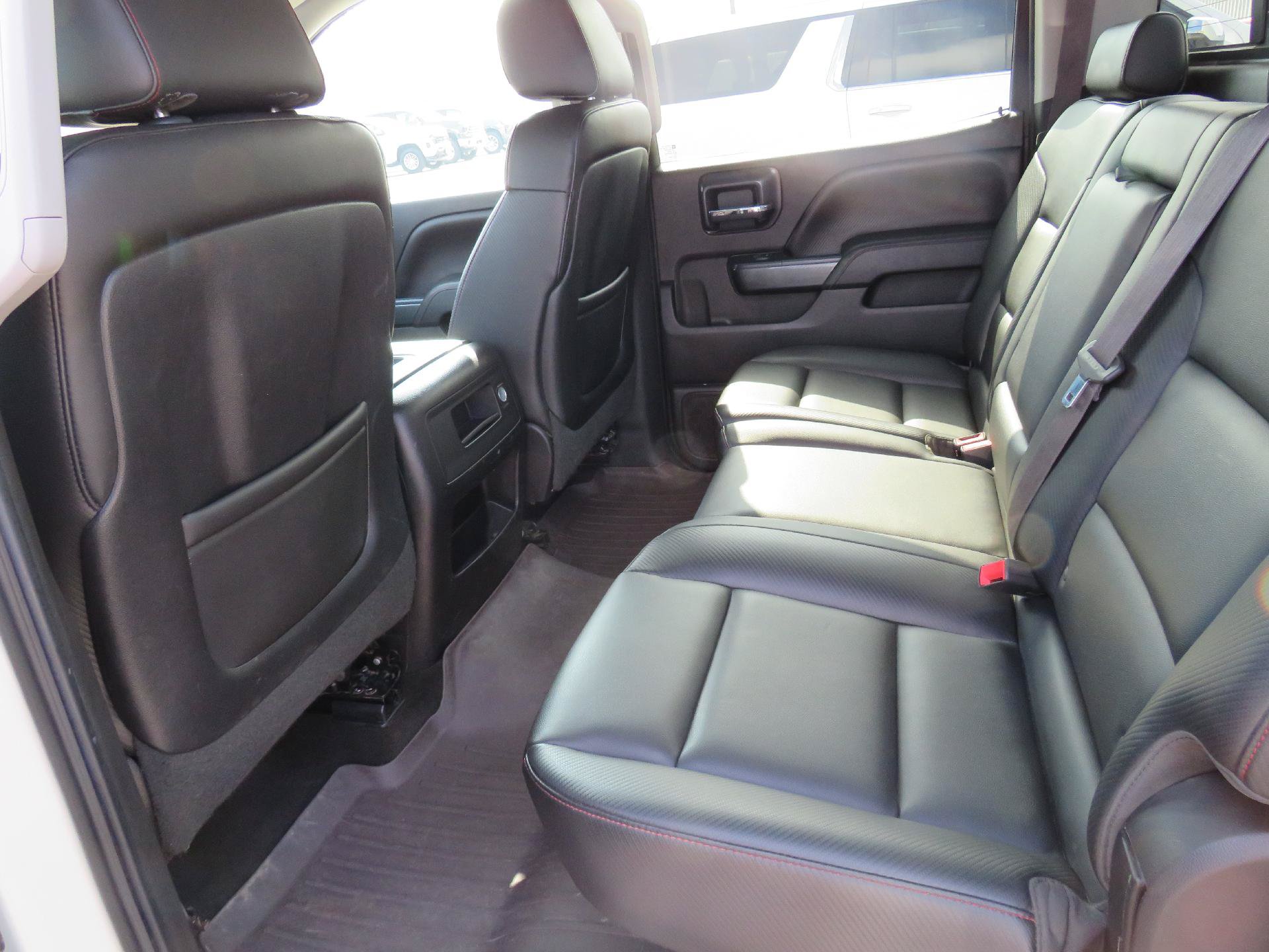 Used 2015 GMC Sierra 1500 SLT w/ All-Terrain Package AWD/4WD image 7
