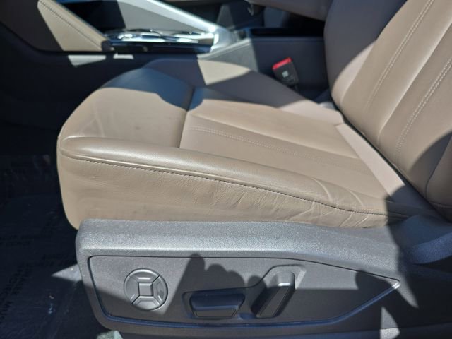 Used 2025 Audi Q5 Premium w/ Convenience Package AWD/4WD image 32