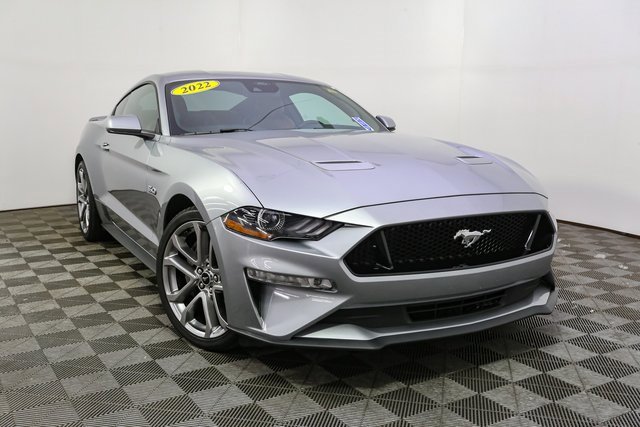 Used 2022 Ford Mustang GT Premium image 3