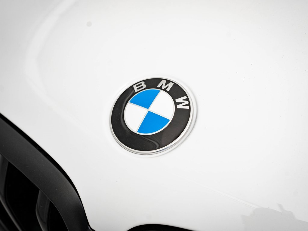 New 2026 BMW X6 xDrive40i w/ Climate Comfort Package image 3