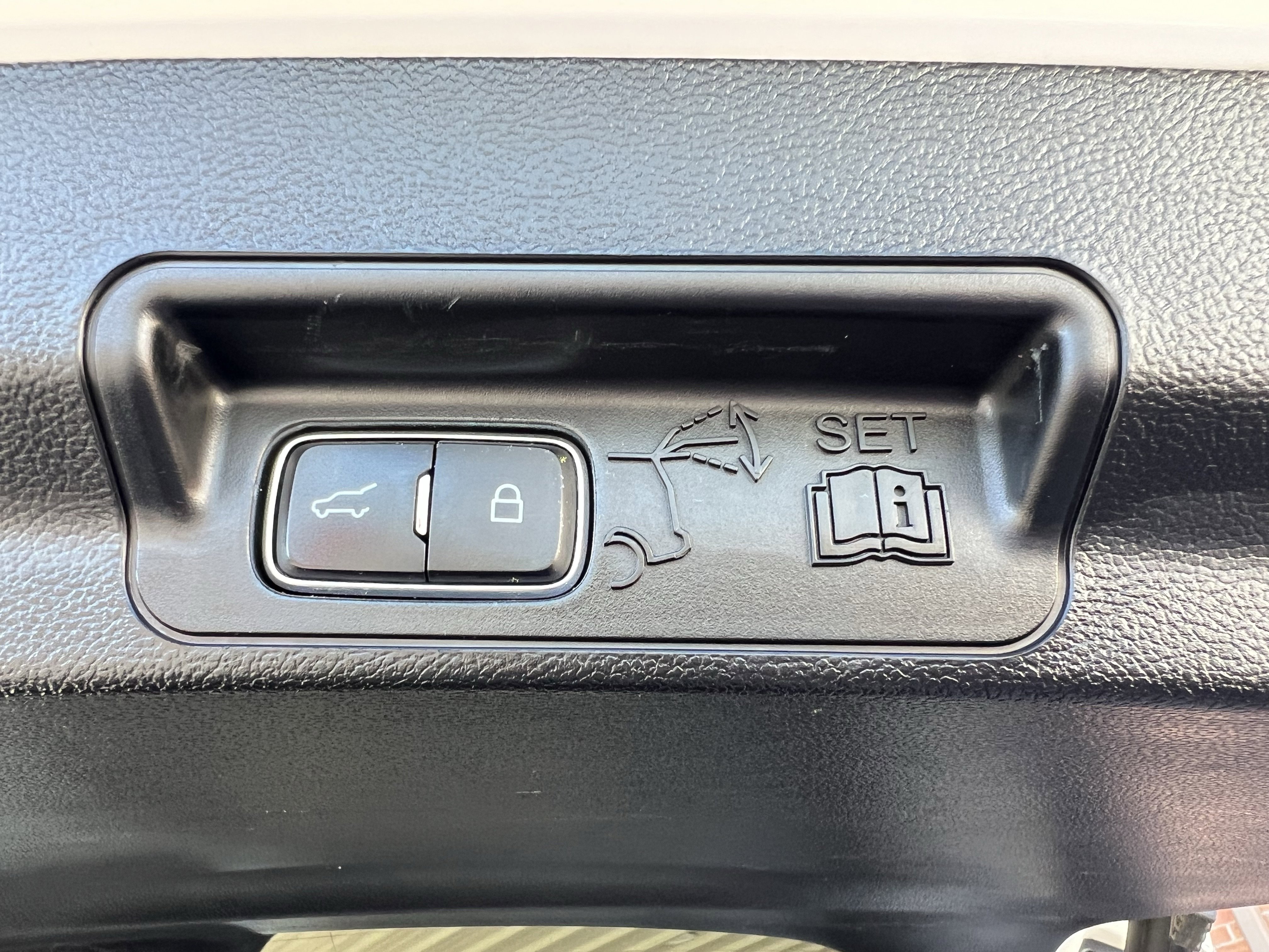 Used 2023 Ford Explorer XLT w/ Equipment Group 202A image 55