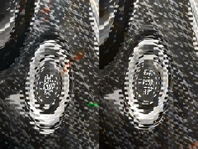 Certified 2023 Cadillac XT6 Premium Luxury image 19