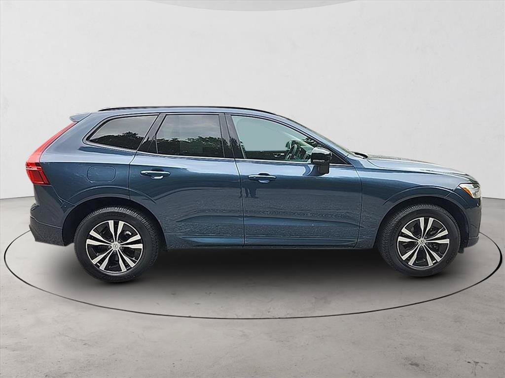 Certified 2025 Volvo XC60 T8 Core AWD/4WD image 6