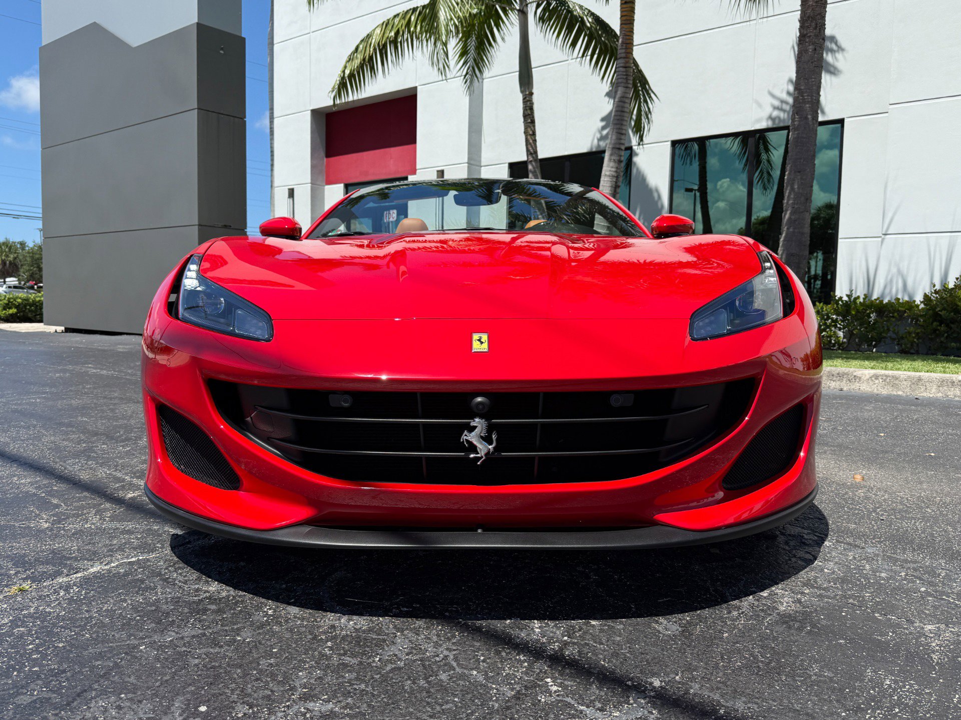 Used 2020 Ferrari Portofino image 5