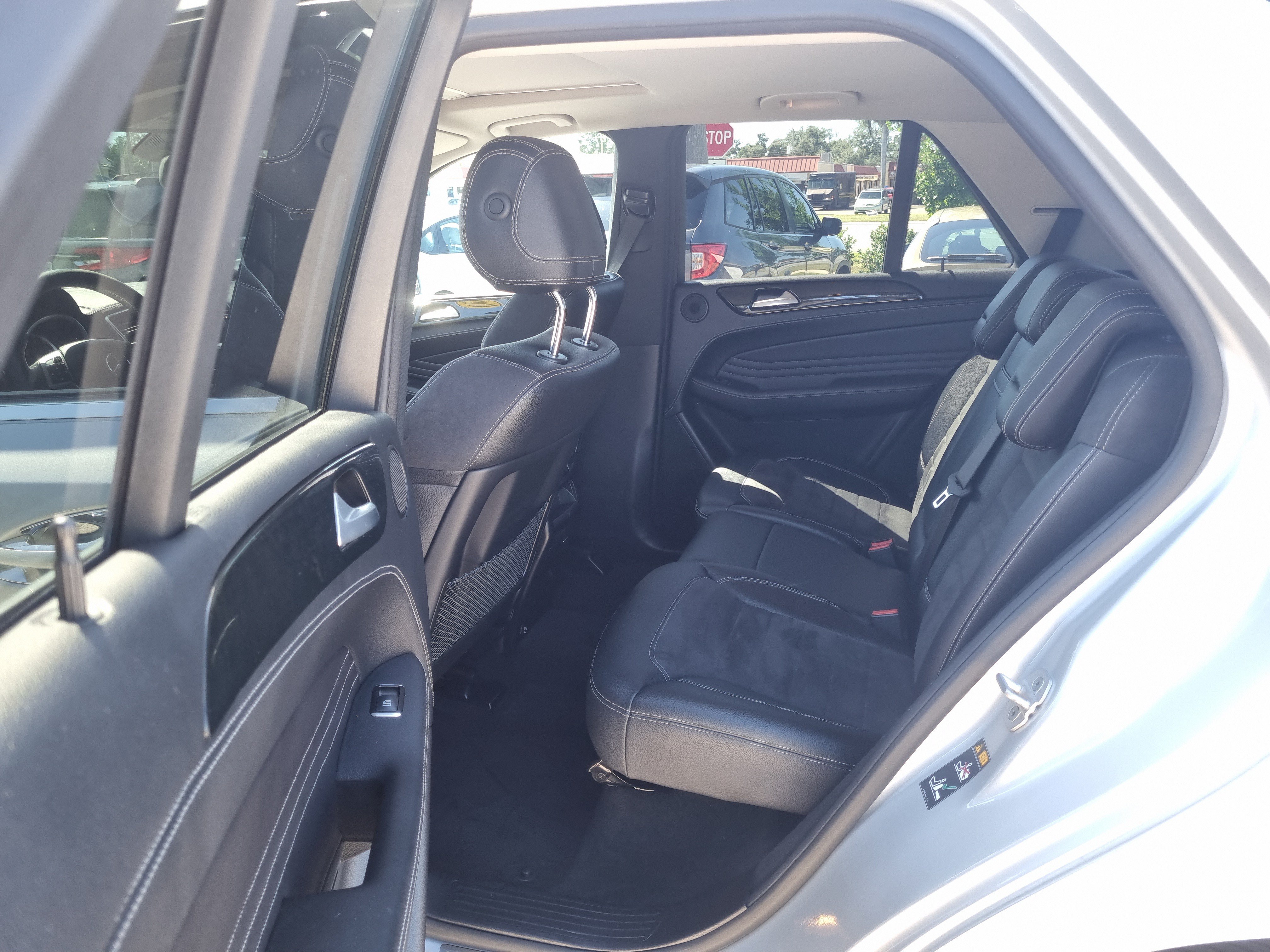 Used 2014 Mercedes-Benz ML 550 4MATIC image 14