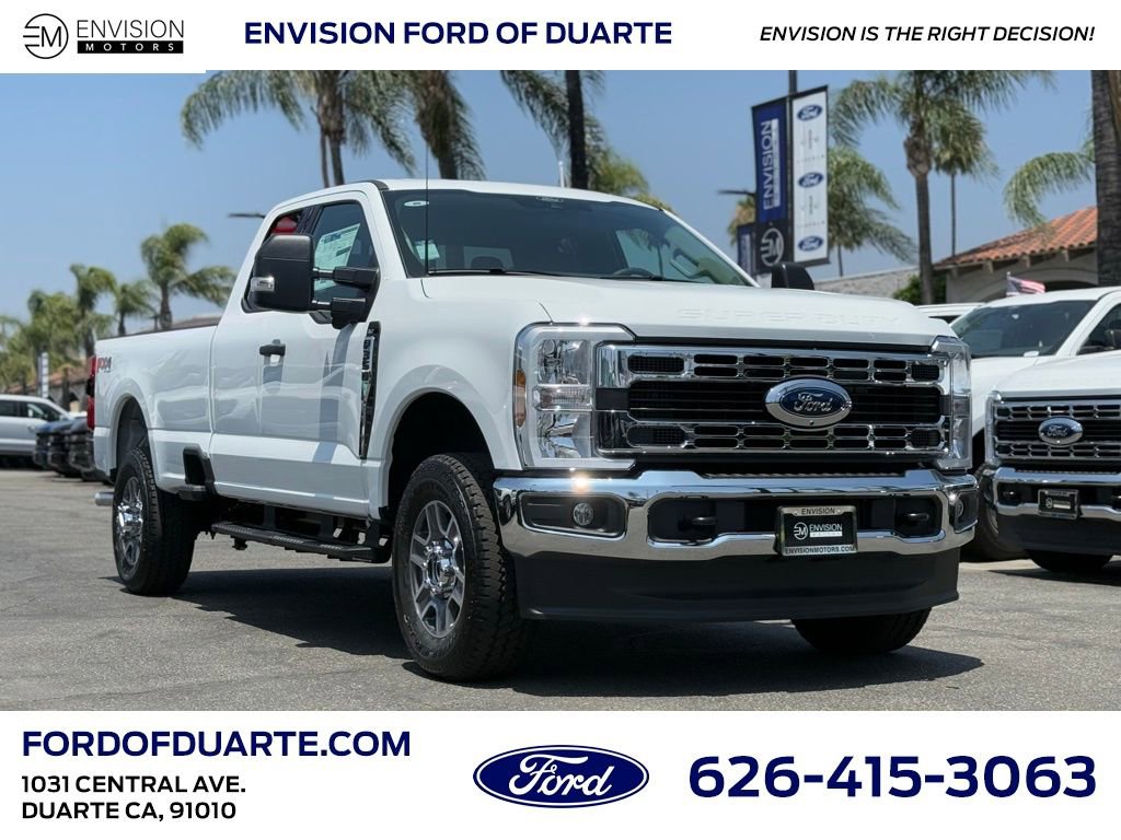 New 2025 Ford F350 XLT w/ 360-Degree Camera Package