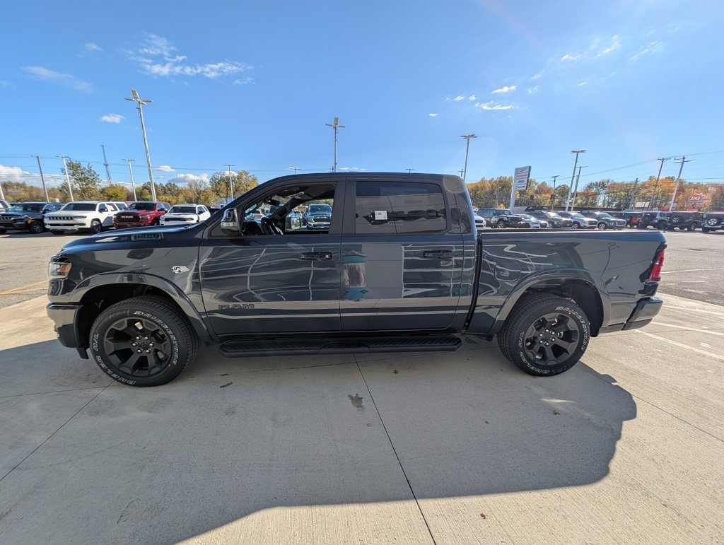 New 2026 RAM 1500 4x4 Crew Cab image 7