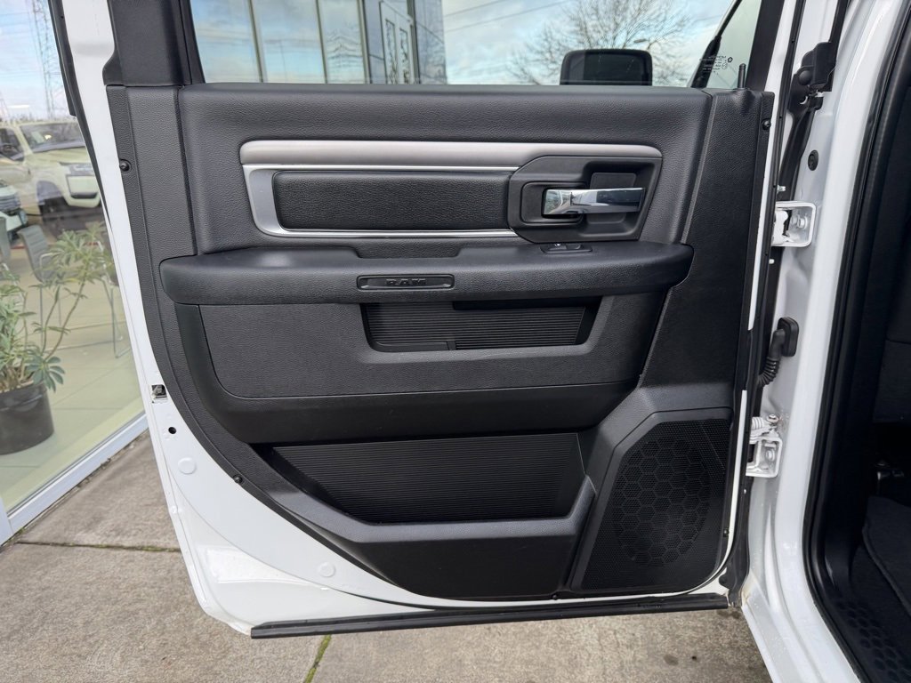 Used 2022 RAM 1500 Classic Warlock image 27