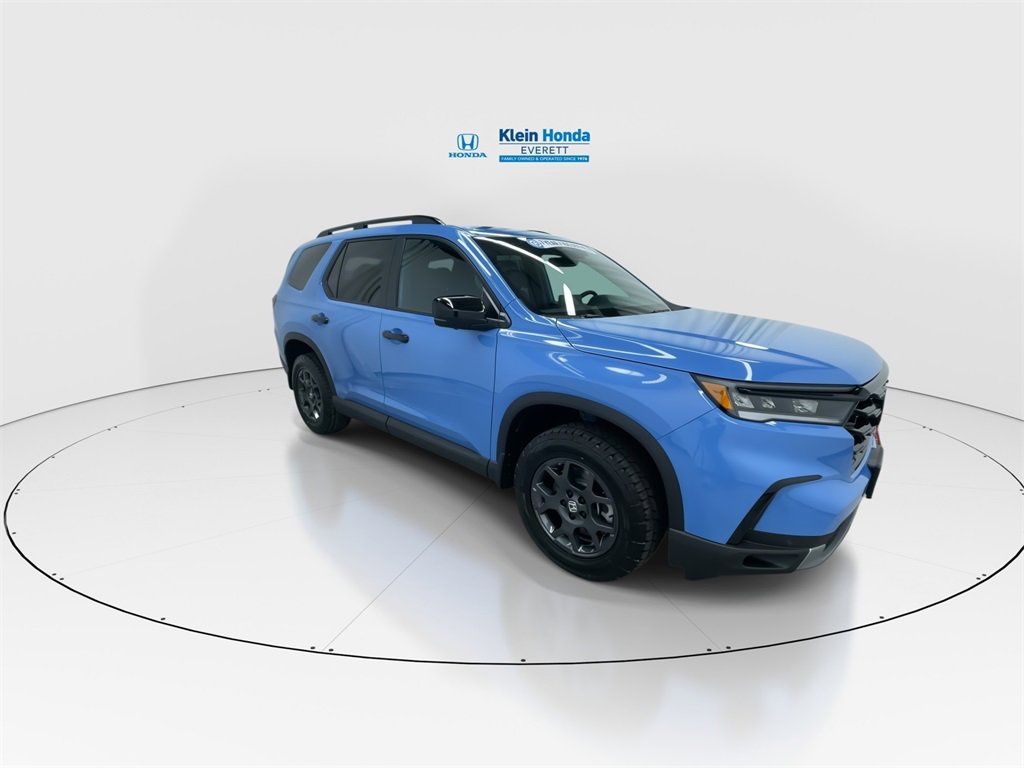 New 2025 Honda Pilot TrailSport image 4