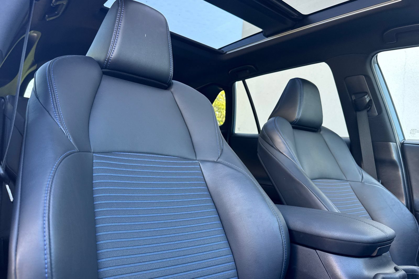 Certified 2022 Toyota RAV4 XSE AWD/4WD image 21
