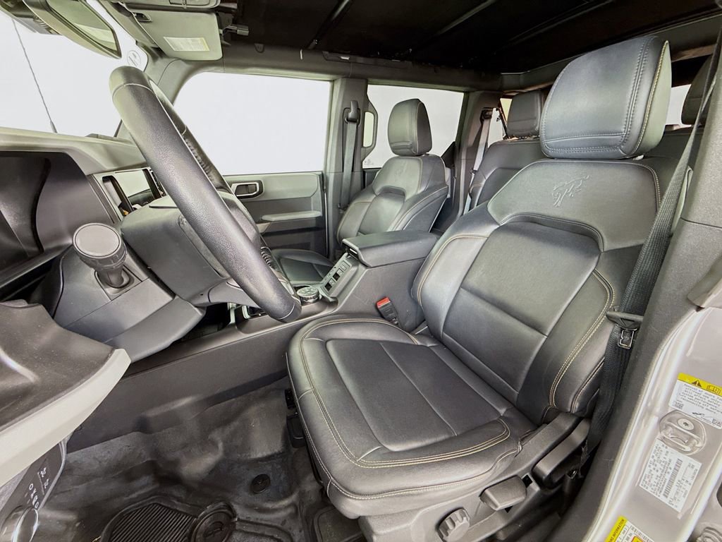 Used 2022 Ford Bronco Badlands image 5
