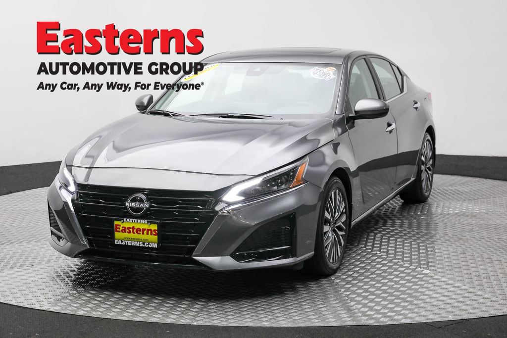 Used 2024 Nissan Altima 2.5 SV w/ SV Premium Package