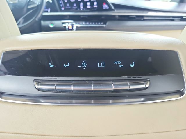 Used 2021 Cadillac Escalade Premium Luxury AWD/4WD image 45