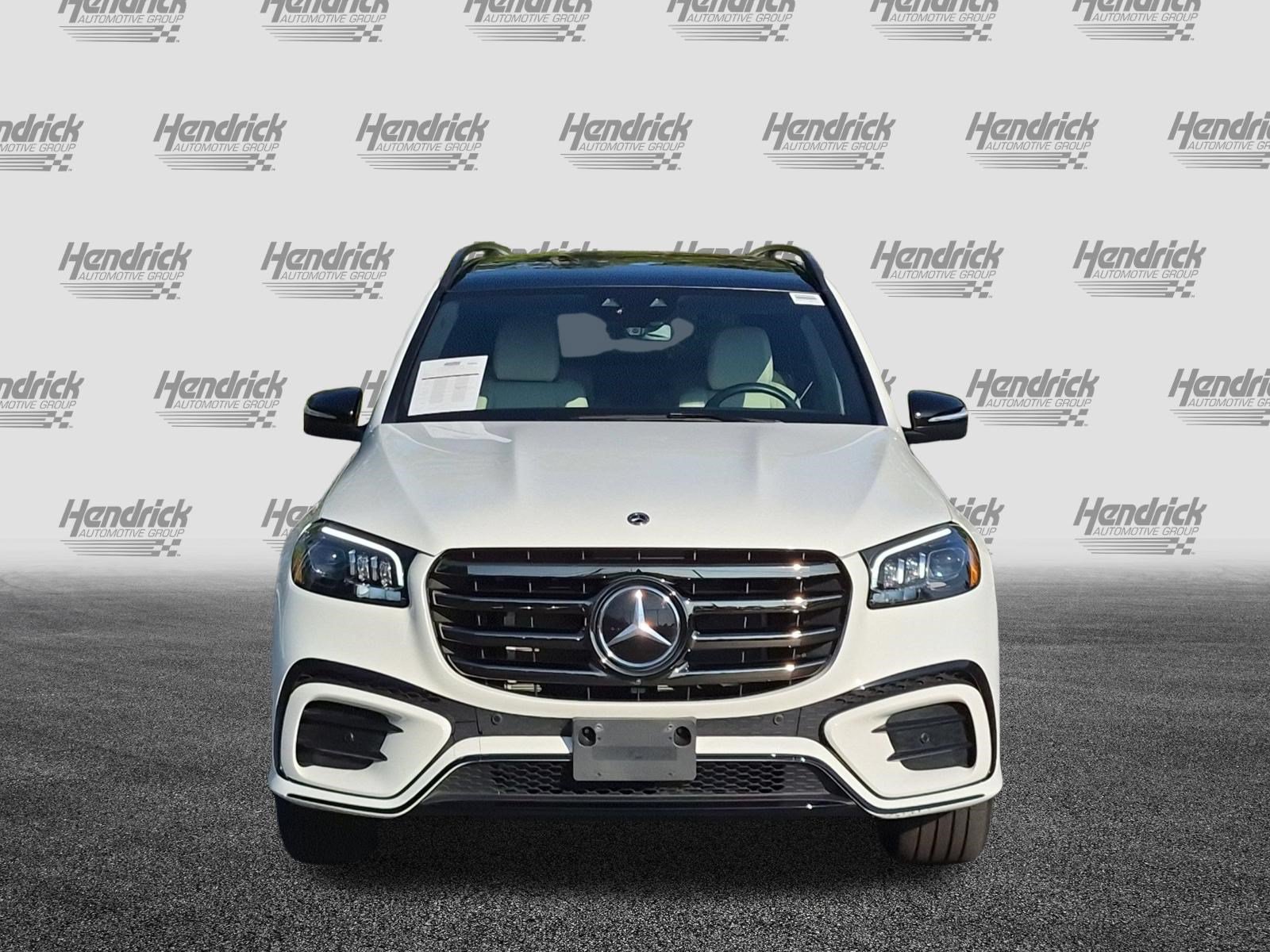 Used 2025 Mercedes-Benz GLS 450 4MATIC w/ AMG Line Exterior image 3