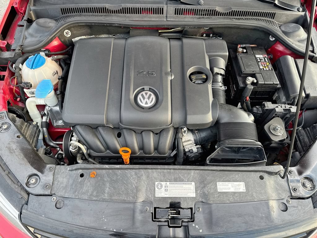 Used 2012 Volkswagen Jetta SE FWD image 35