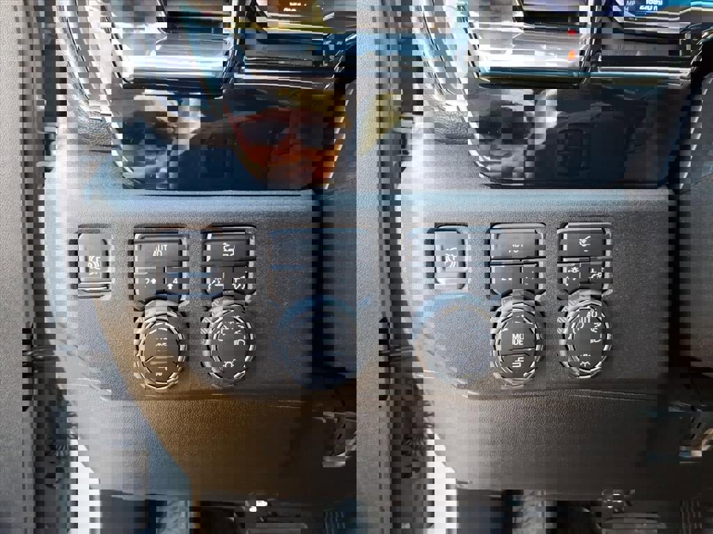 Certified 2024 Chevrolet Silverado 1500 LT image 18