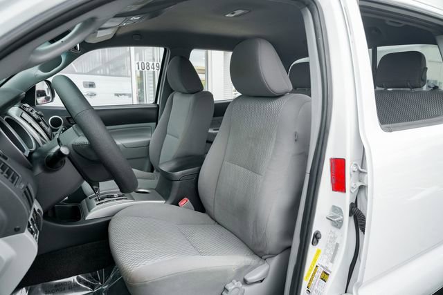 Used 2013 Toyota Tacoma PreRunner w/ SR5 Pkg image 23