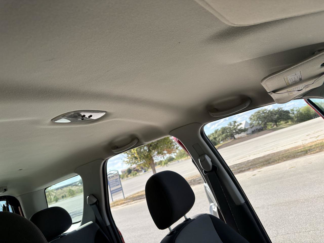 Used 2004 Ford Escape XLS FWD image 23