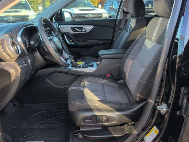Used 2024 Chevrolet Blazer LT w/ Convenience Package FWD image 16