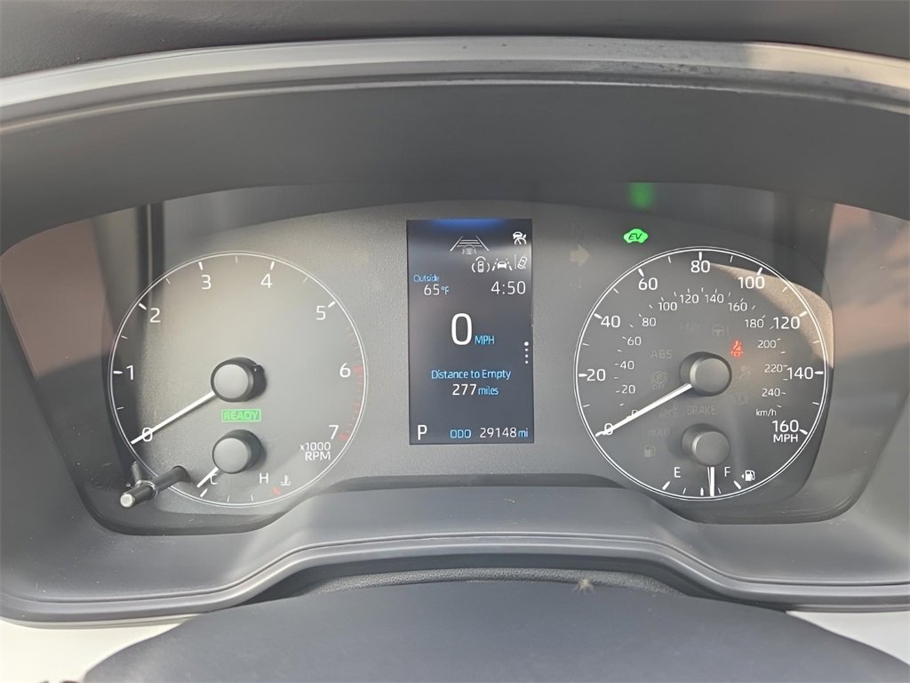 Used 2023 Toyota Corolla SE w/ SE Package image 12