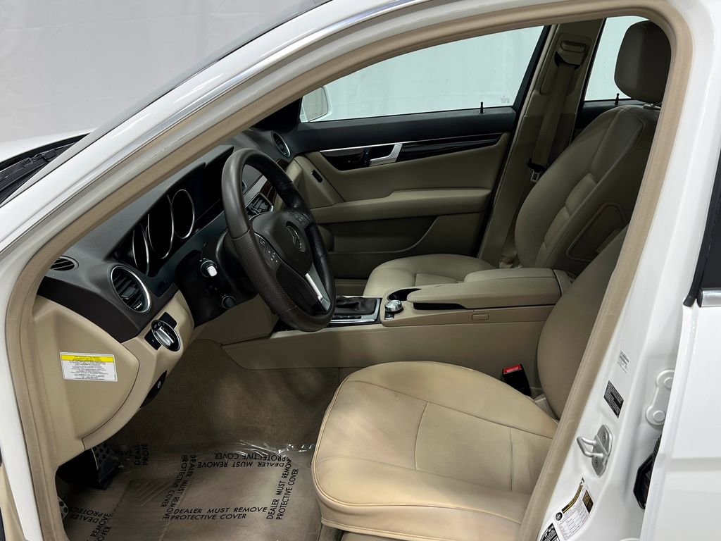 Used 2013 Mercedes-Benz C 300 4MATIC Sedan image 13