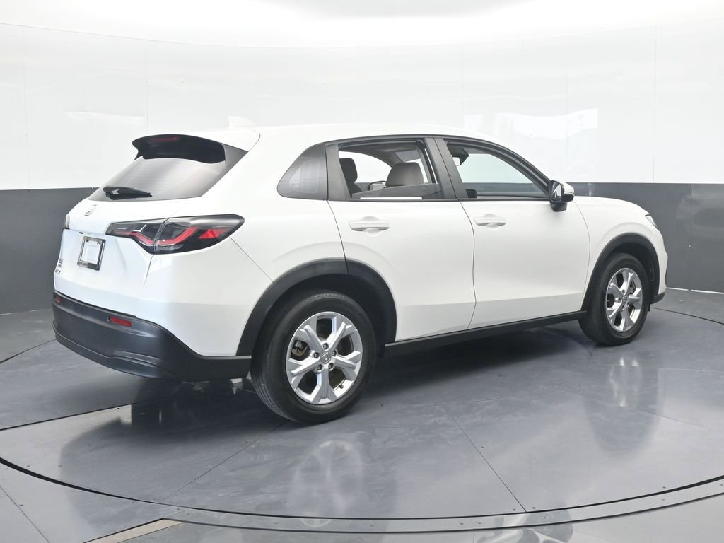 Used 2023 Honda HR-V LX image 6
