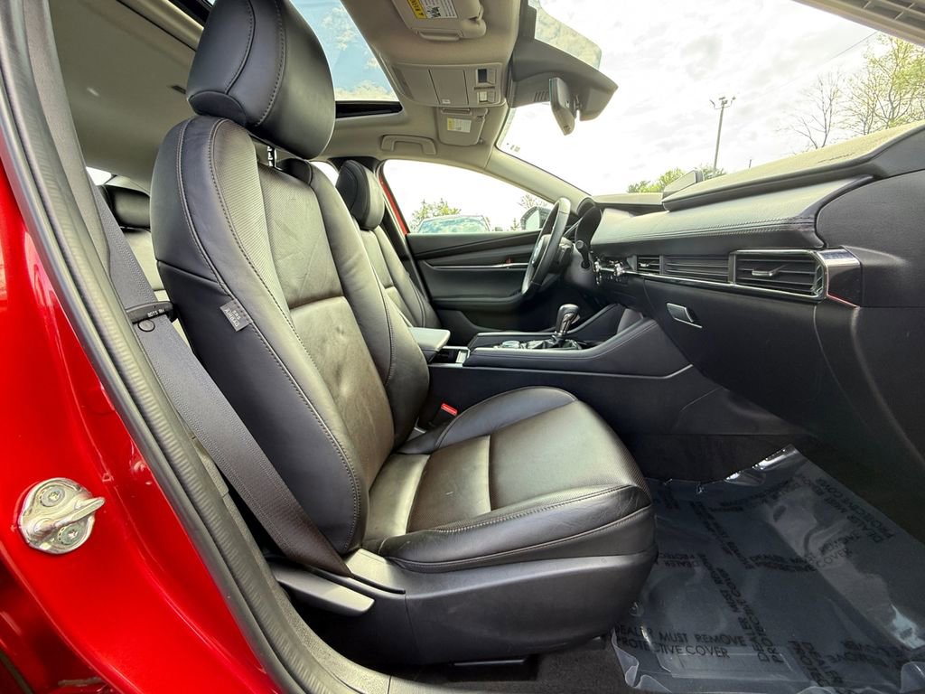 Used 2022 MAZDA MAZDA3 s image 26