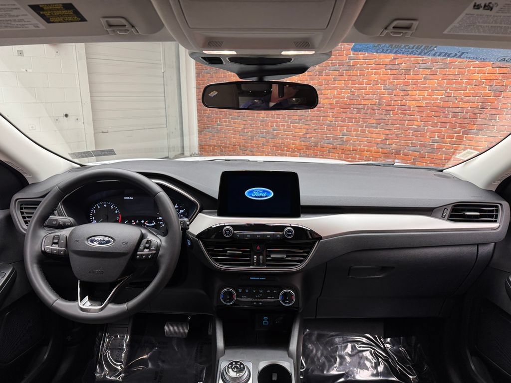 Certified 2022 Ford Escape SE w/ Convenience Package FWD image 12