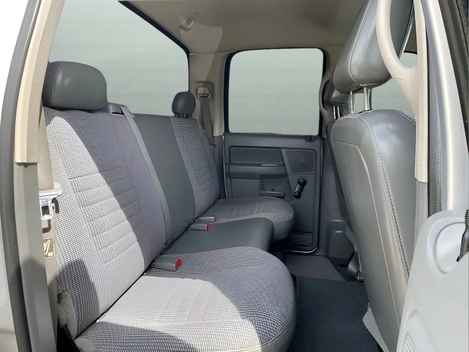 Used 2007 Dodge Ram 2500 Truck ST w/ Trailer Tow Group AWD/4WD image 14