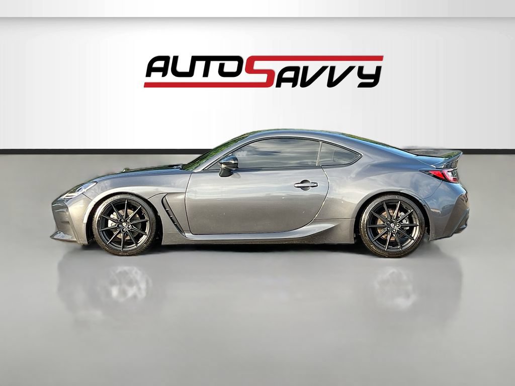 Used 2024 Toyota GR86 Premium RWD image 4