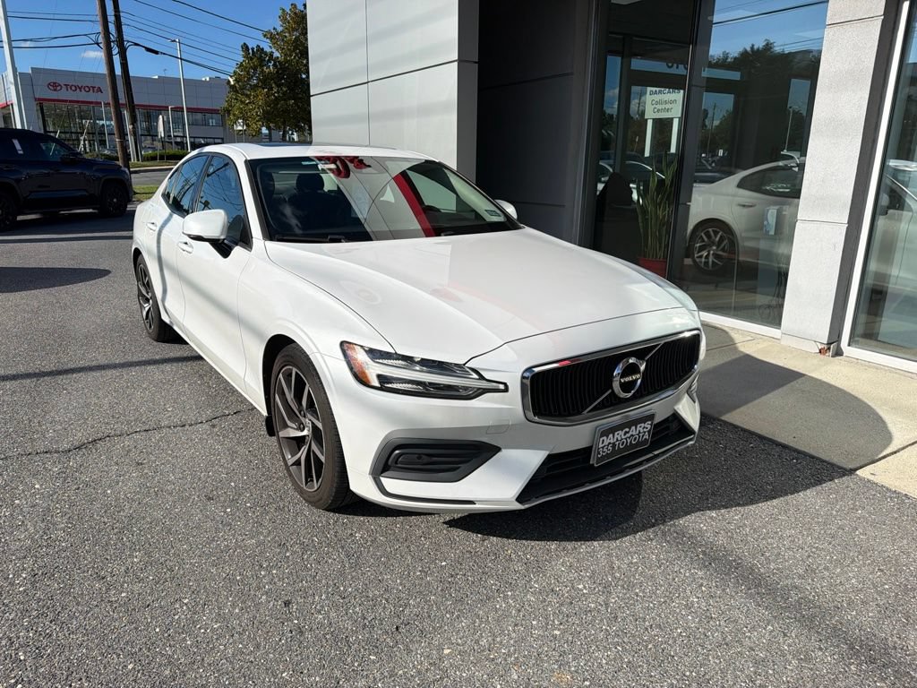 Used 2020 Volvo S60 T6 Momentum w/ Protection Package Premier AWD/4WD image 3
