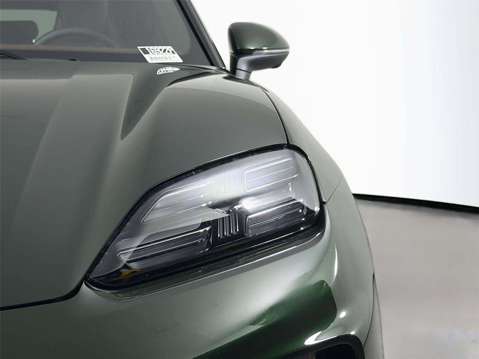Certified 2026 Porsche Macan Electric RWD image 15