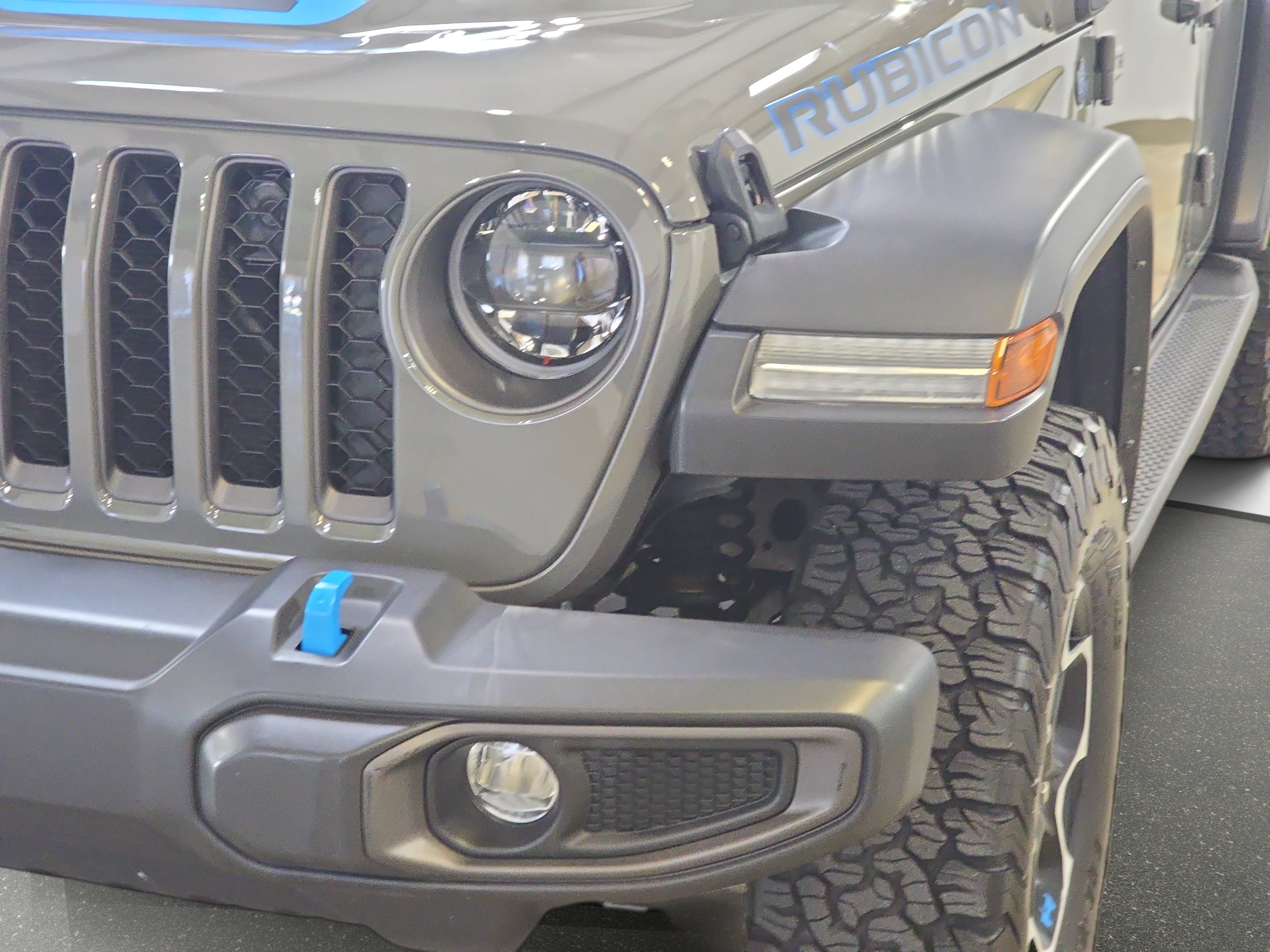 Used 2023 Jeep Wrangler Unlimited Rubicon 4xe AWD/4WD image 28