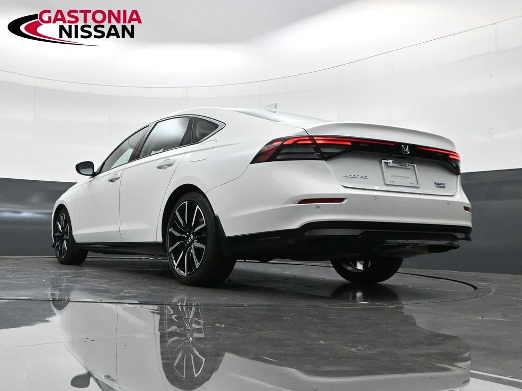 Used 2024 Honda Accord Touring image 38