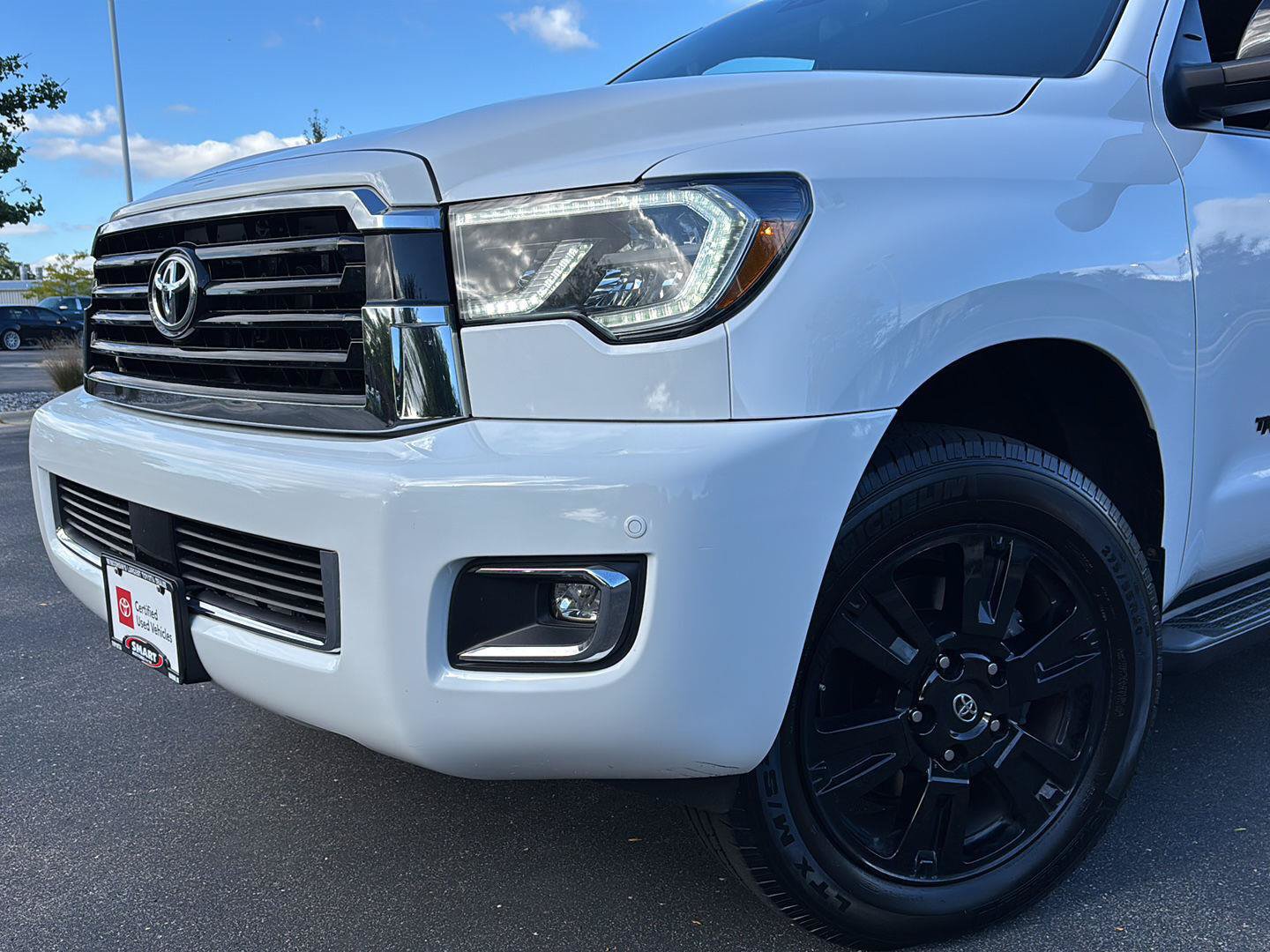Used 2019 Toyota Sequoia TRD Sport w/ TRD Sport Premium Package AWD/4WD image 5