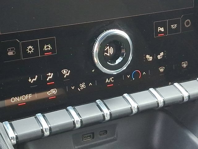 Used 2025 GMC Terrain Elevation AWD/4WD image 14