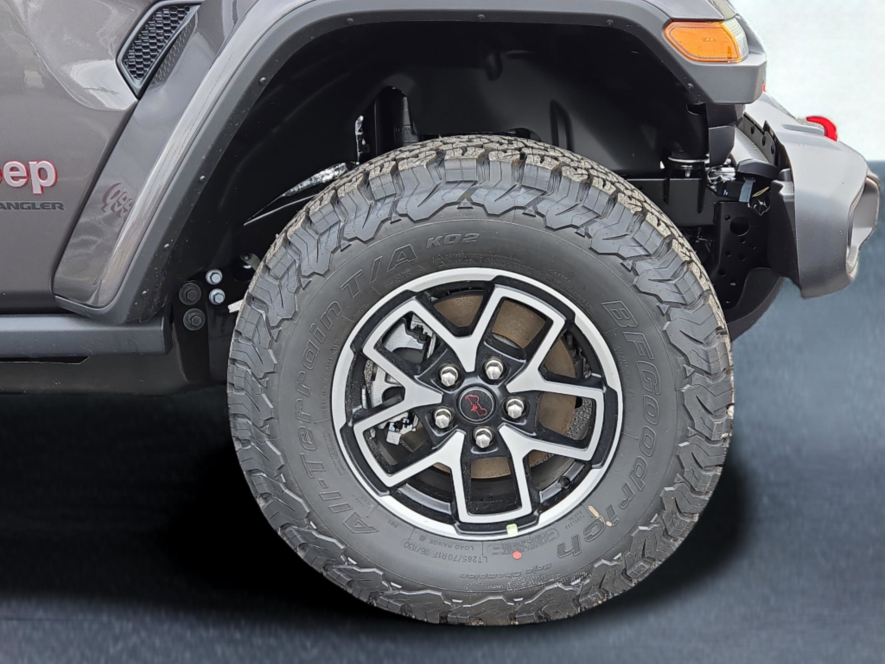 New 2026 Jeep Wrangler Unlimited Rubicon w/ Safety Group image 4