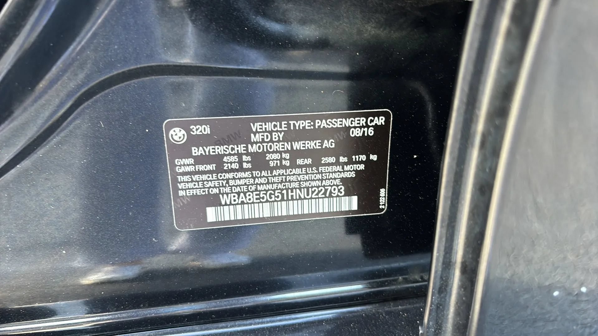 Used 2017 BMW 320i xDrive Sedan AWD/4WD image 30