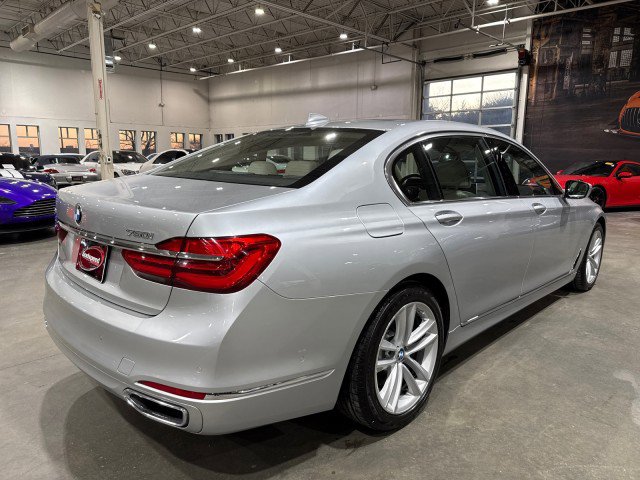 Used 2016 BMW 750i xDrive image 36